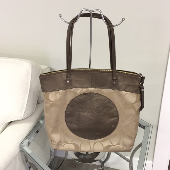 Coach Bags Coach Signature Logo Canvas Leathers Tote Wfull Zip